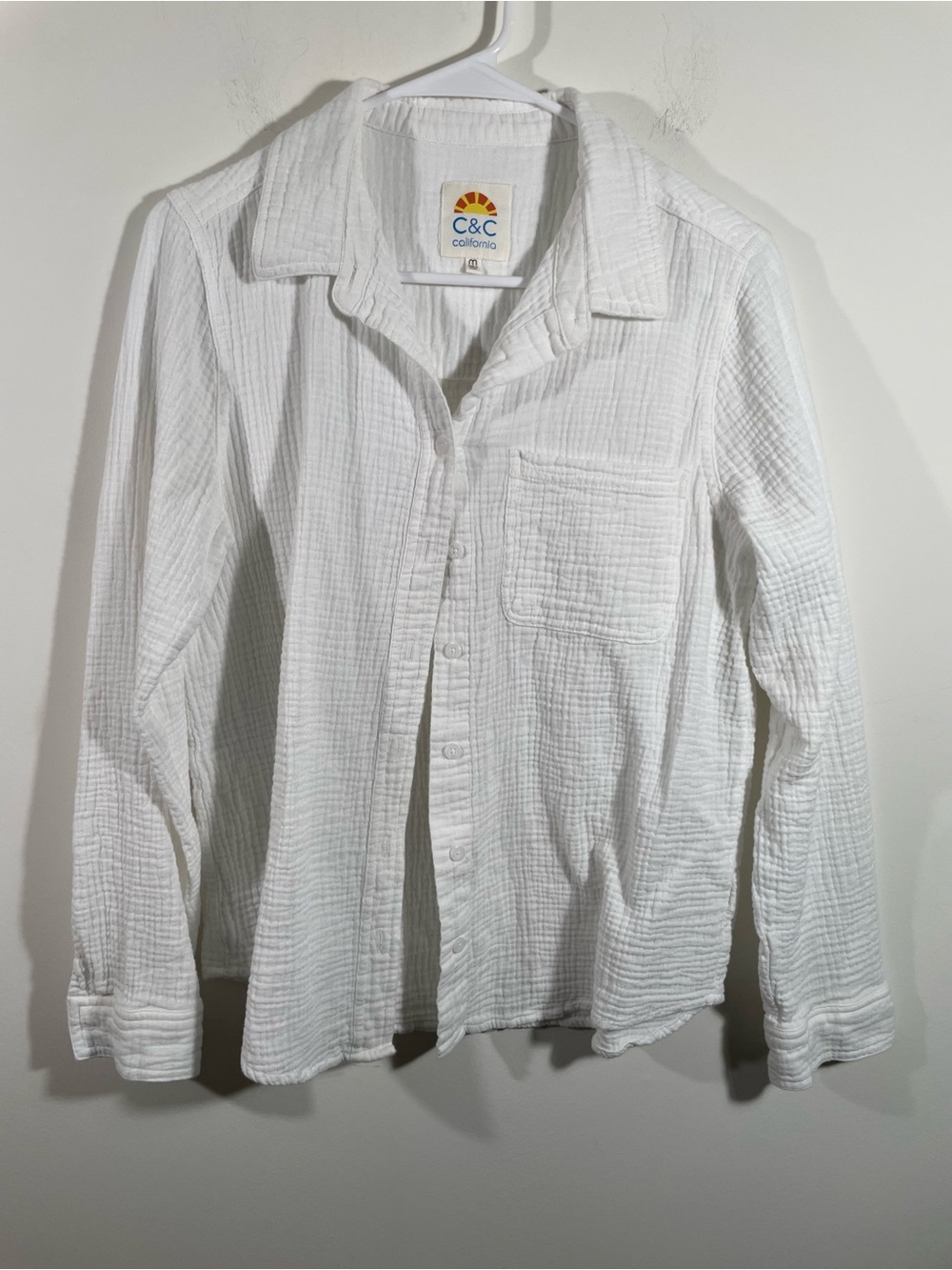 C&C California long sleeve button down 100% cotton gauze shirt M
